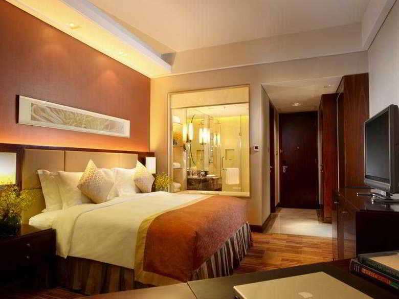 Crowne Plaza Hotel Zhongshan Xiaolan