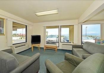 Hotel Rodeway Inn & Suites