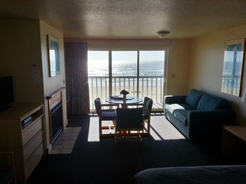Hotel Surfside Oceanfront Resort