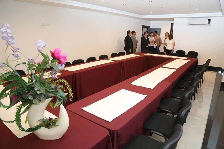 Hotel Two Select
