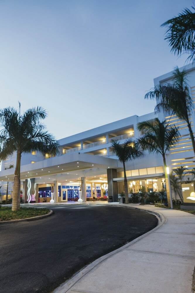 Hotel Riu Republica - Solo Adultos