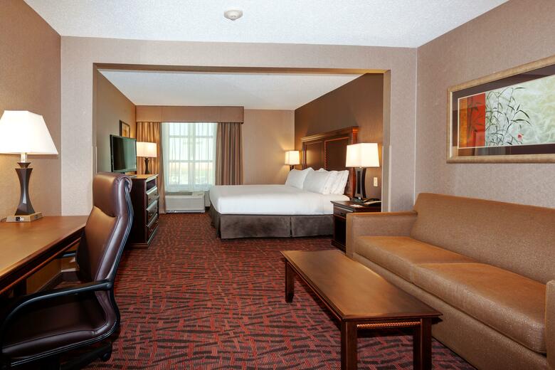 Holiday Inn Express Hotel & Suites Cheyenne