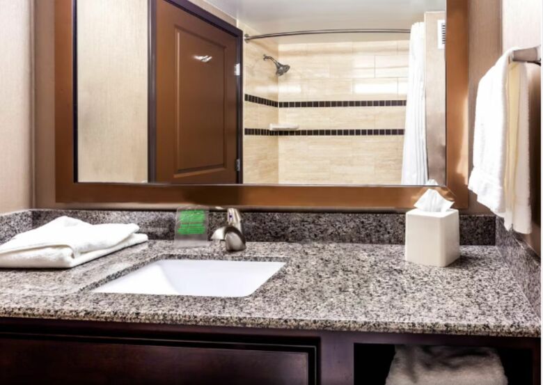 Holiday Inn Express Hotel & Suites Cheyenne