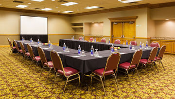 Hotel Holiday Inn Airport