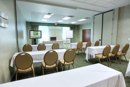 Holiday Inn Hotel & Suites Ocala Conference Center