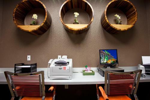 Holiday Inn Hotel & Suites Ocala Conference Center