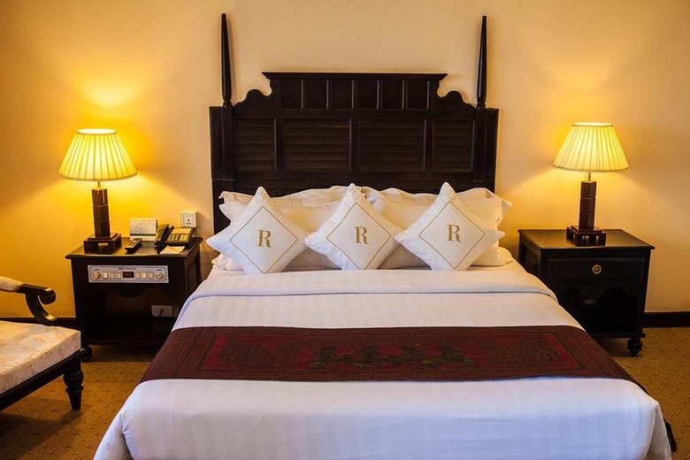 Ree Hotel