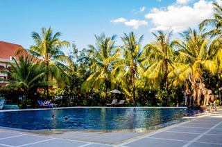 Ree Hotel