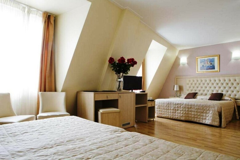 Hotel Lebron
