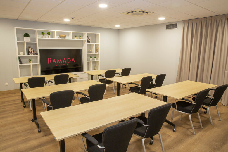 Hotel Ramada By Wyndham Madrid Getafe