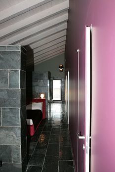 Hotel Maanja Lake Front Suite And Restaurant