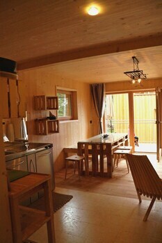 Forest Chalet Resort Felizitas