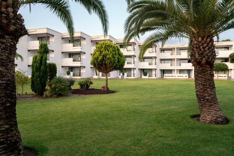 Hotel Parador De Moj�car