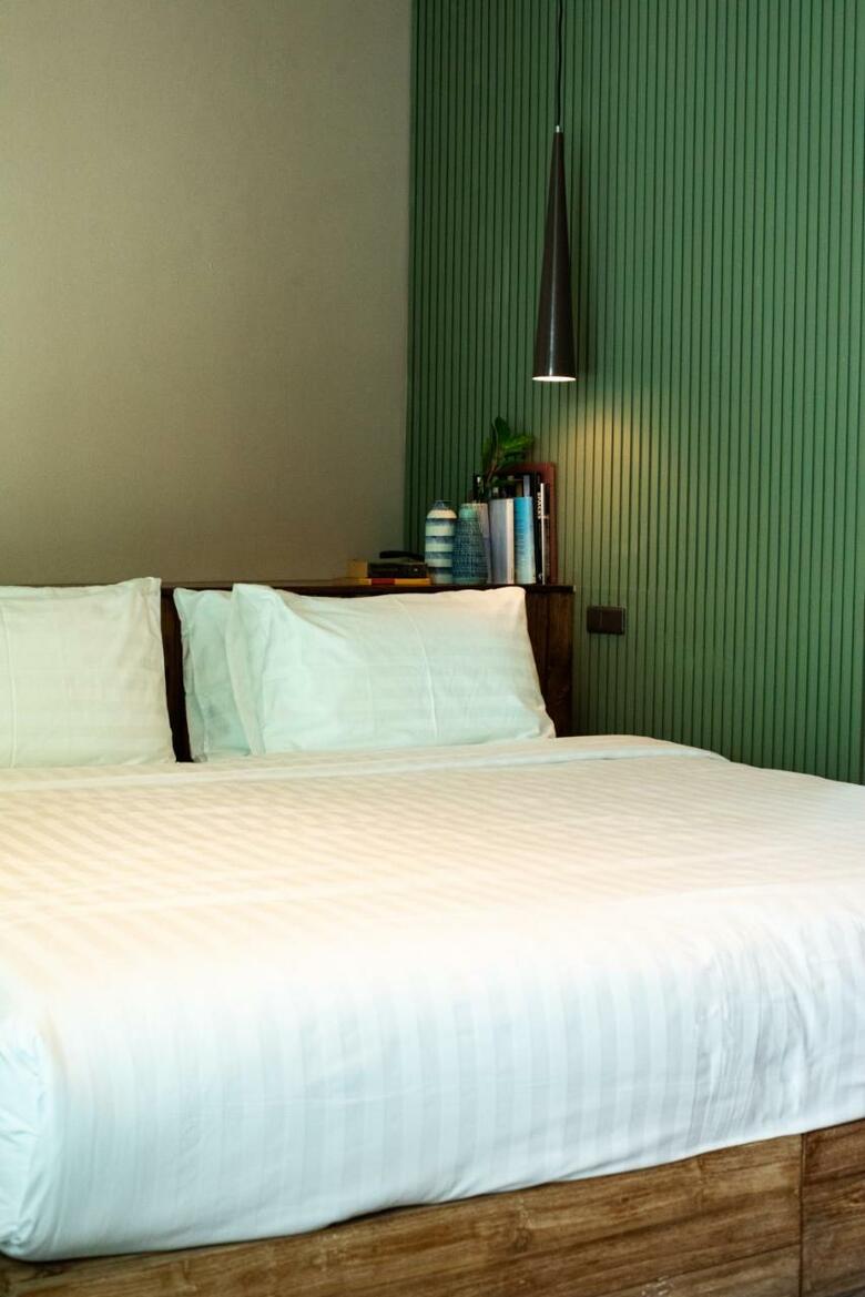 Tints Of Blue Hotel