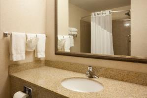 Holiday Inn Express Hotel & Suites Custer