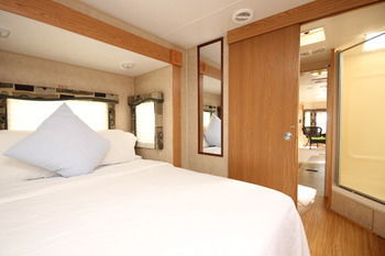 Hotel Drop Anchor Resort And Marina