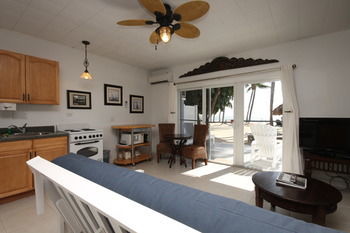 Hotel Drop Anchor Resort And Marina