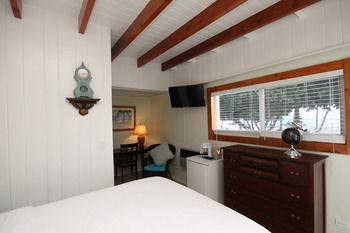 Hotel Drop Anchor Resort And Marina