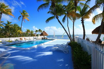 Hotel Drop Anchor Resort And Marina