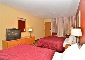 Hotel Rodeway Inn East