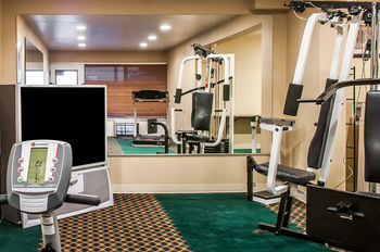 Hotel Rodeway Inn East