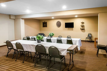 Hotel Rodeway Inn East