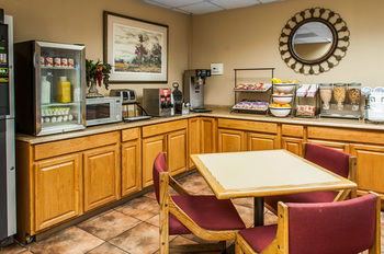 Hotel Rodeway Inn East