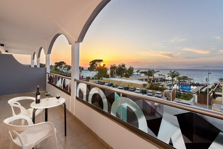 Aparthotel Sunny Days Hotel