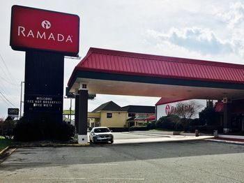 Hotel Ramada Perry Near Fairgrounds