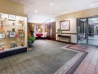 Hotel Ramada Perry Near Fairgrounds