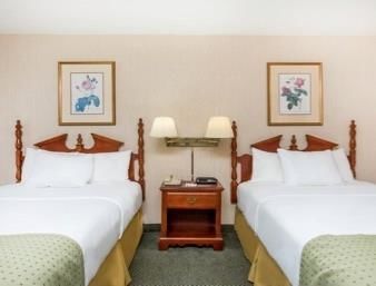 Hotel Ramada Perry Near Fairgrounds