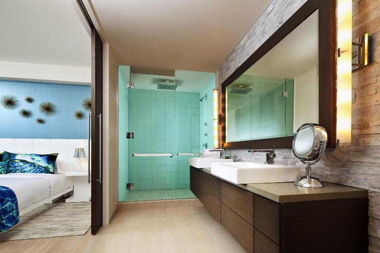 W Scottsdale Hotel & Residences