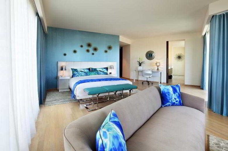 W Scottsdale Hotel & Residences