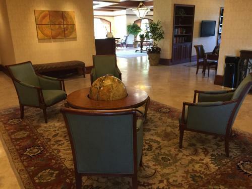 *bay Landing Hotel*