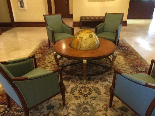 *bay Landing Hotel*