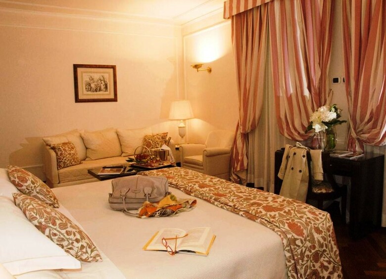 Hotel De La Ville