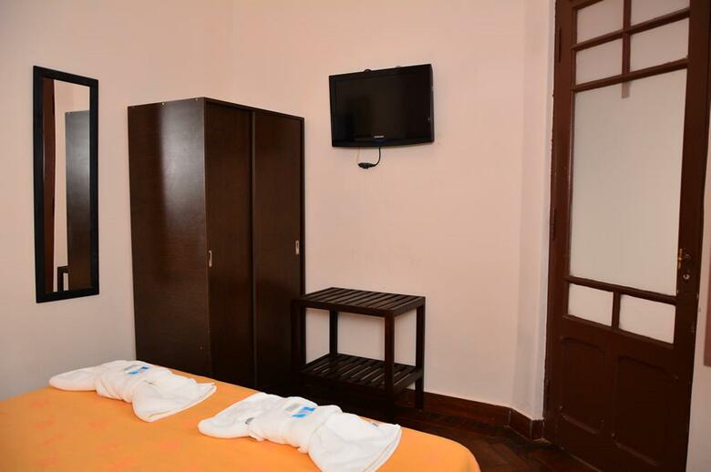 Hotel La Giralda I