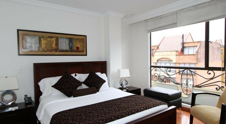 Hotel Suites 108