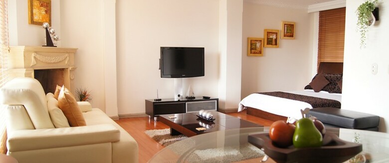 Hotel Suites 108