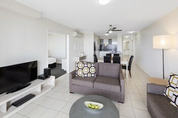 Hotel Oaks Seaforth Resort