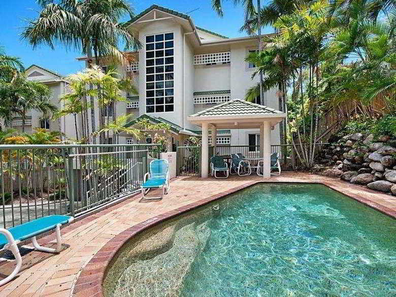 Hotel On The Beach Holiday Apartments