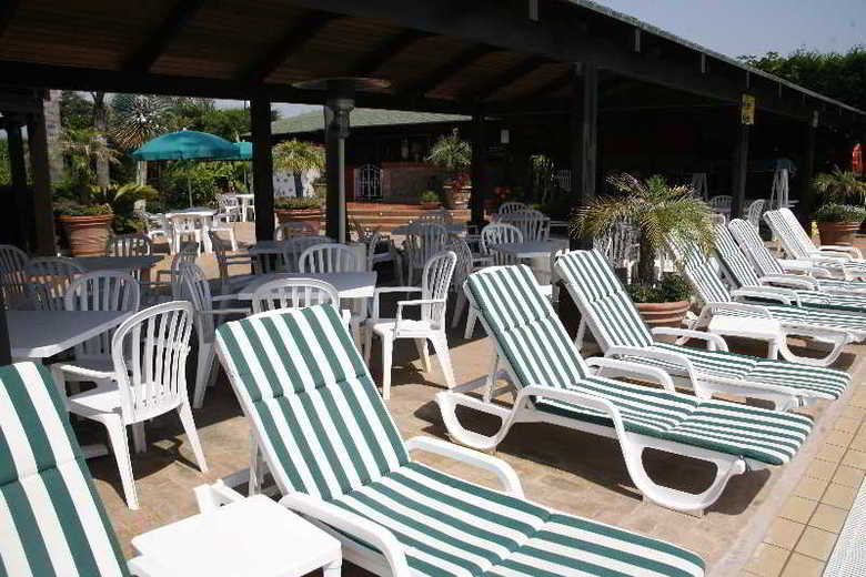 Hotel Leucosya