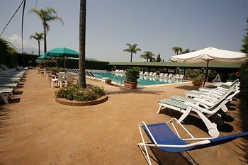 Hotel Leucosya
