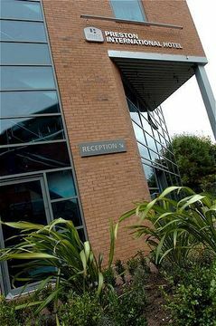 Hotel Legacy Preston International