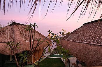 Bloo Lagoon Village