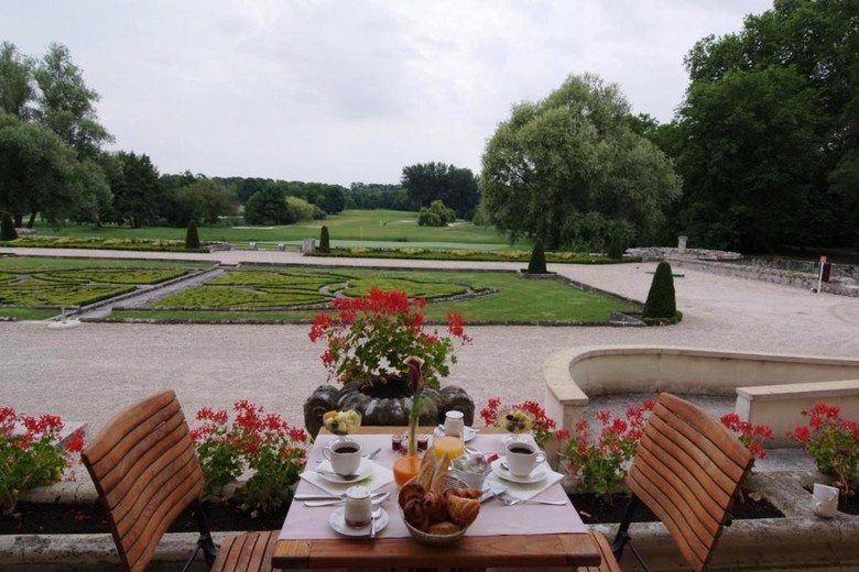 Hotel Chateau D'augerville