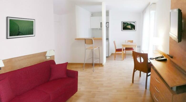 Hotel Sejours Et Affaires Angers Atrium