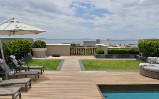Cape Royal Luxury Hotel & Residence