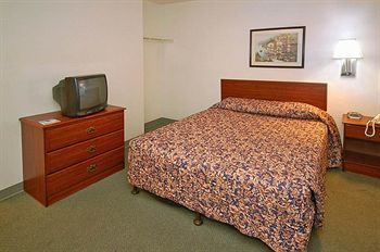 Hotel Suburban Extended Stay West Six Flags