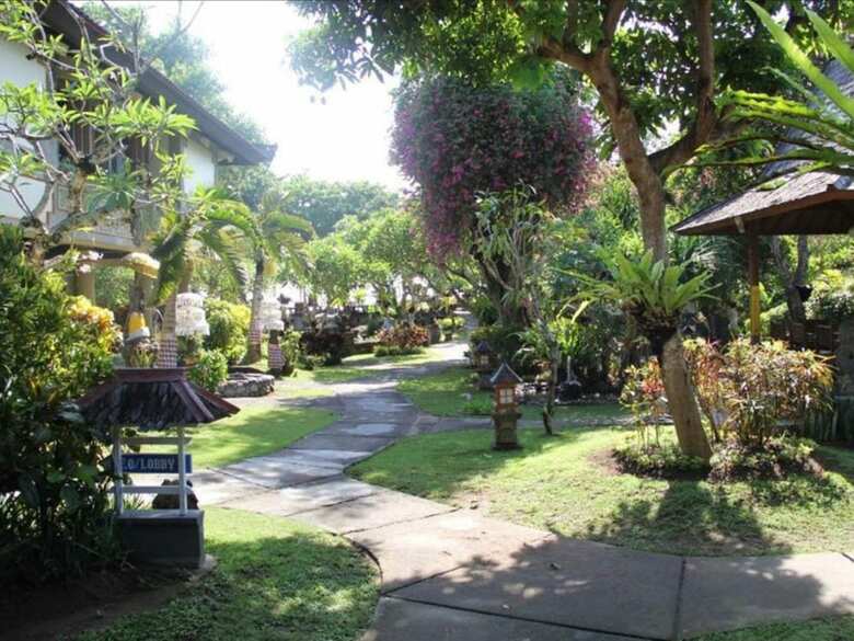 Hotel Besakih Beach Resort